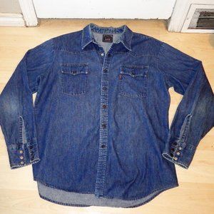 Vintage Levi's Men's Classic Denim Shirt
